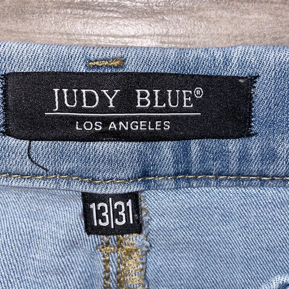 Judy Blue Mid Rise Skinny Fit Pull On Jeans, Size 13/31 - Picture 6 of 9
